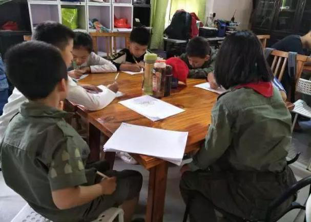 中的亲子游学中得到全面提升开元棋牌少儿财商可在玩学(图2)