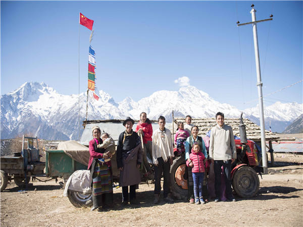 】新华社记者西藏灾区影像开元ky棋牌【凤凰涅槃(图5)